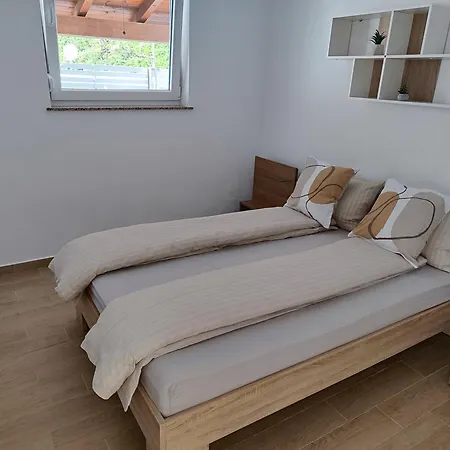 Rose Apartment